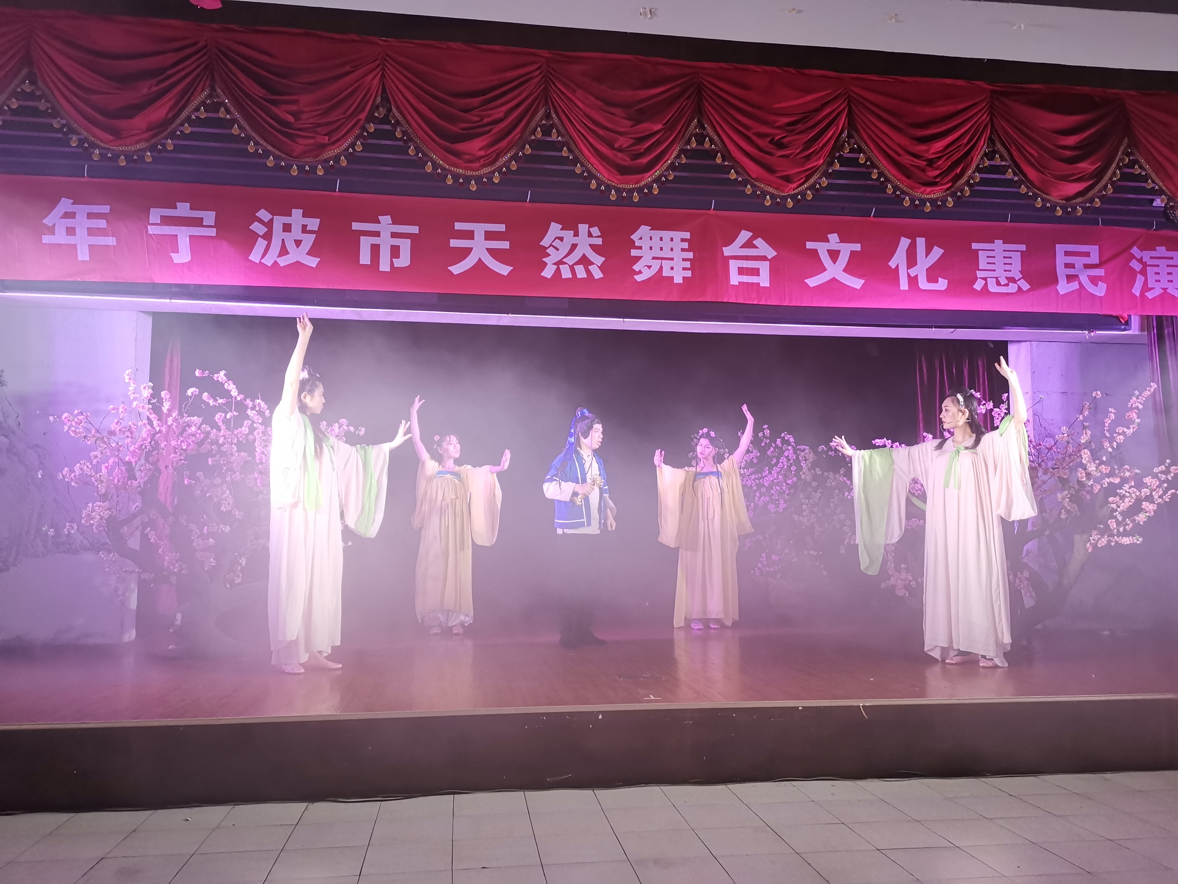 车何渡村文化礼堂开展宁波市天然舞台文化惠民演出神话剧《宝莲灯》